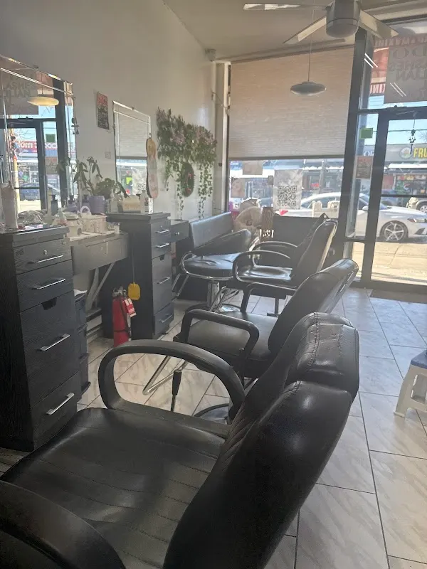 Shanu Eyebrow Threading and Full service Salon — Beauty salon in Bronx